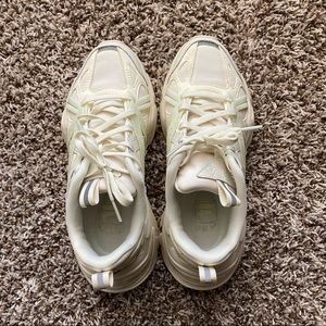 Fila electrove 2 sneaker size 7